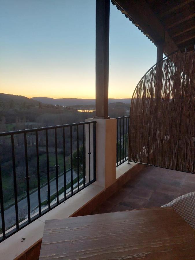 El Balcon De La Vega Hotel Pareja Exterior photo